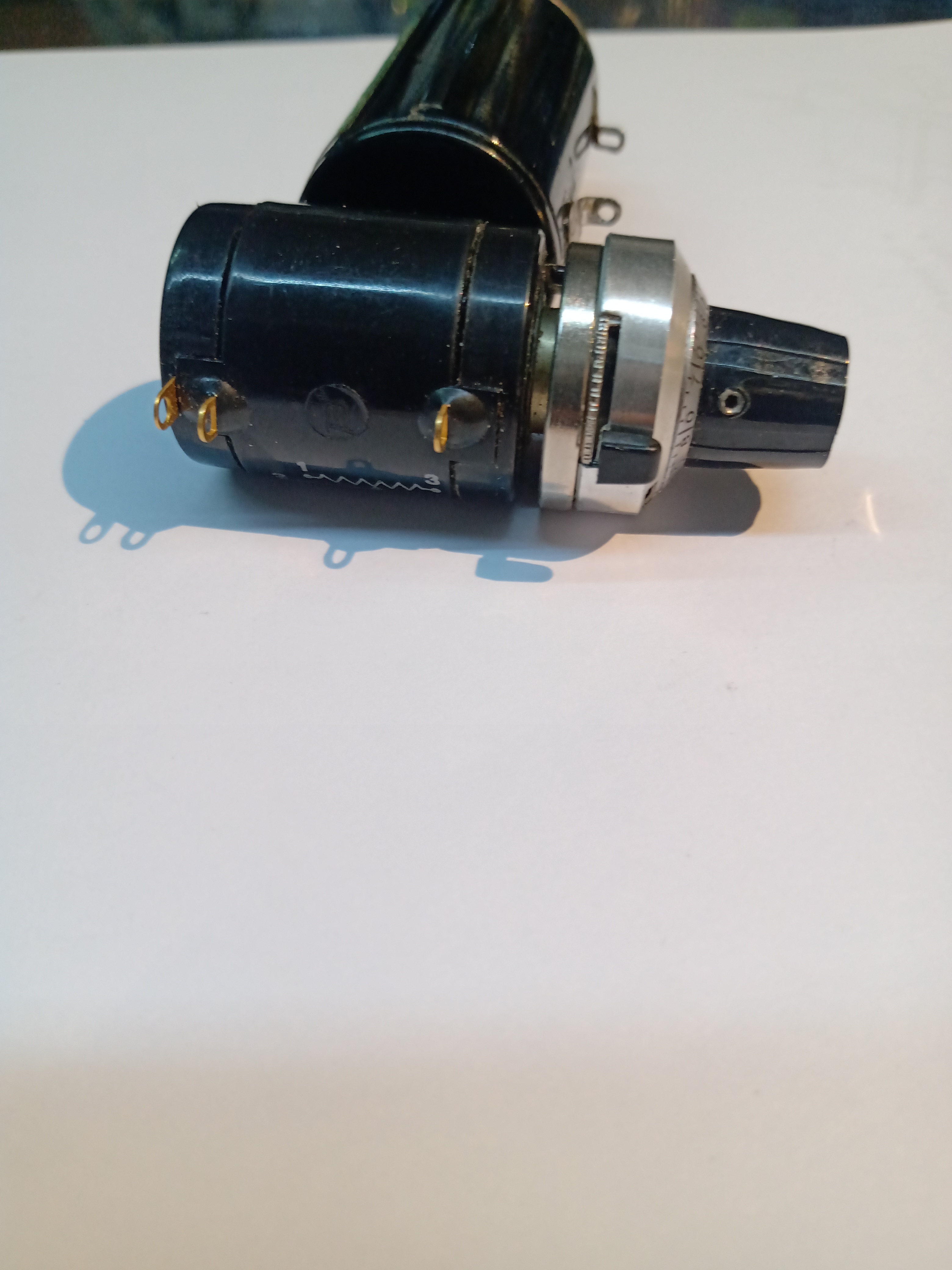 POTENTIOMETRU 1K MULTITURA CU BUTON